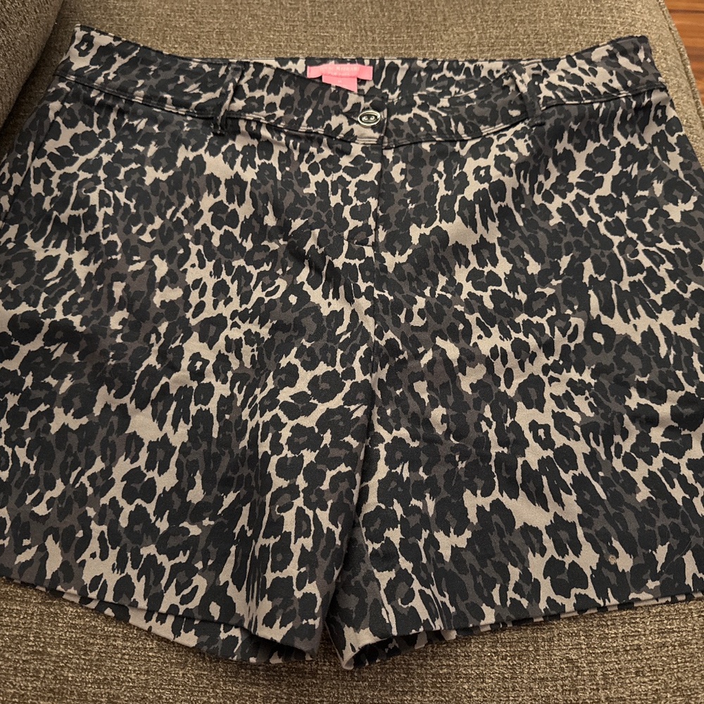 Isaac Mizrahi Leopard Shorts
